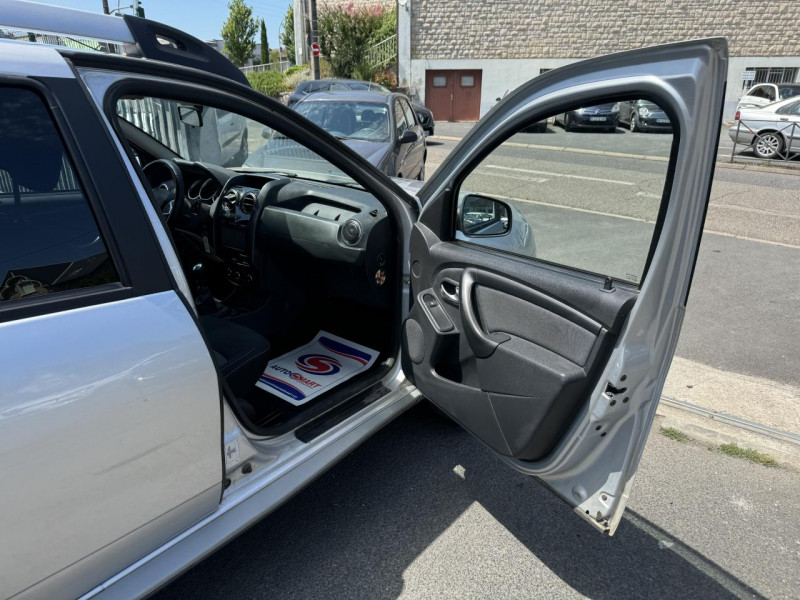 Photo 16 de l'offre de DACIA DUSTER 1.5 DCI - 110 LAURéATE PLUS GPS   CAMERA AR à 11990€ chez Triplo auto