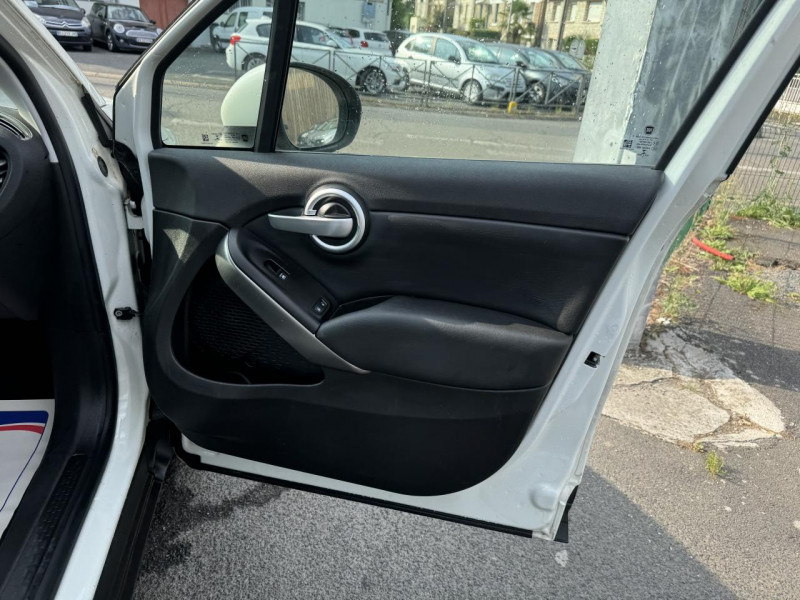 Photo 18 de l'offre de FIAT FIAT 500 500X 1.4 MULTIAIR - 140 S&S CROSS GPS   CLIM   RADAR AR à 10990€ chez Triplo auto