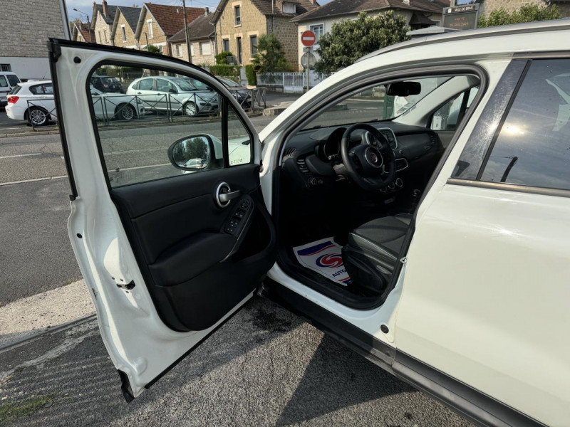 Photo 24 de l'offre de FIAT FIAT 500 500X 1.4 MULTIAIR - 140 S&S CROSS GPS   CLIM   RADAR AR à 10990€ chez Triplo auto