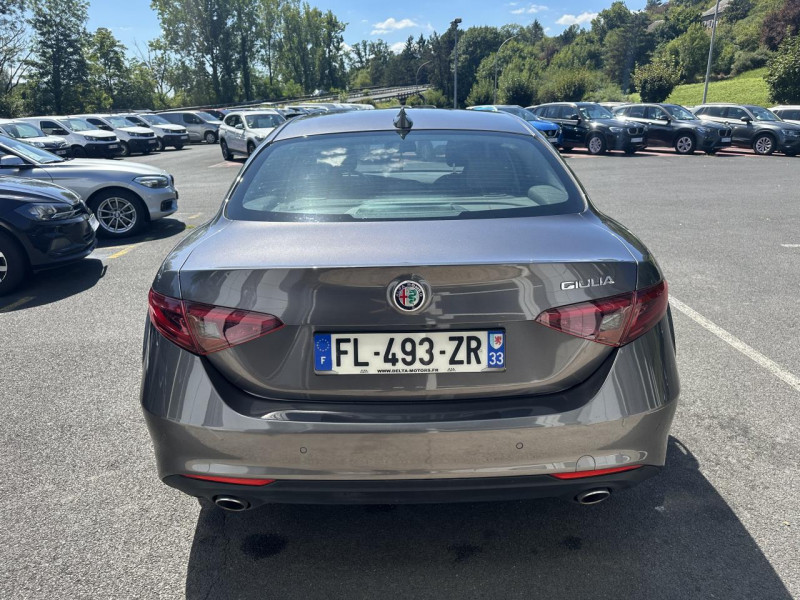 Photo 6 de l'offre de ALFA ROMEO GIULIA 2.2 D - 190 - BVA 2019  SUPER GPS   CAMERA AR à 23990€ chez Triplo auto