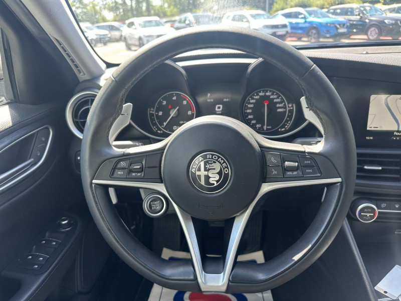 Photo 16 de l'offre de ALFA ROMEO GIULIA 2.2 D - 190 - BVA 2019  SUPER GPS   CAMERA AR à 23990€ chez Triplo auto