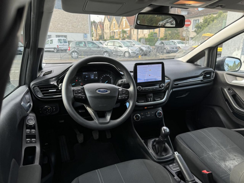 Photo 23 de l'offre de FORD FIESTA 1.1I - 75 S&S CONNECT BUSINESS   RADAR AR   GPS à 11990€ chez Triplo auto