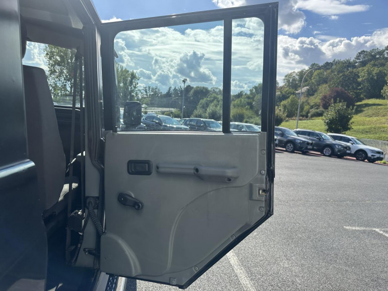 Photo 33 de l'offre de IVECO MASSIF SW  4X4 BREAK 3.0 - 146 CV HPI EQUIVALENT LAND ROVER DEFENDER   CLIM à 22990€ chez Triplo auto