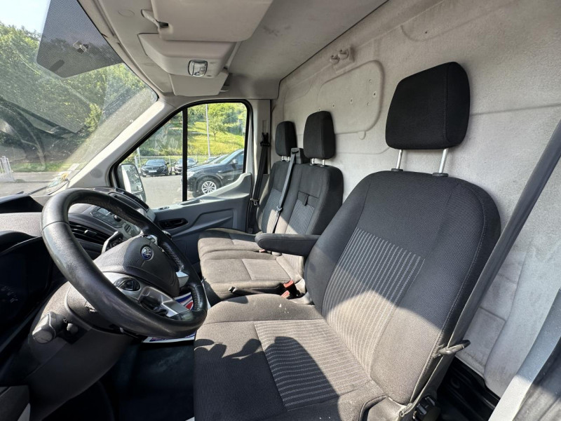 Photo 9 de l'offre de FORD TRANSIT 2.2 TDCI - 125 L2H2 AMBIENTE TVA RECUPERABLE   CLIM   ATTELAGE à 14990€ chez Triplo auto