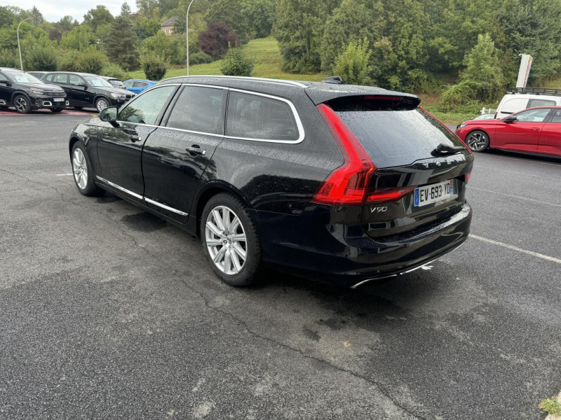 Photo 5 de l'offre de VOLVO V90 D5 AWD - 235 BVA INSCRIPTION GPS   CLIM à 26990€ chez Triplo auto