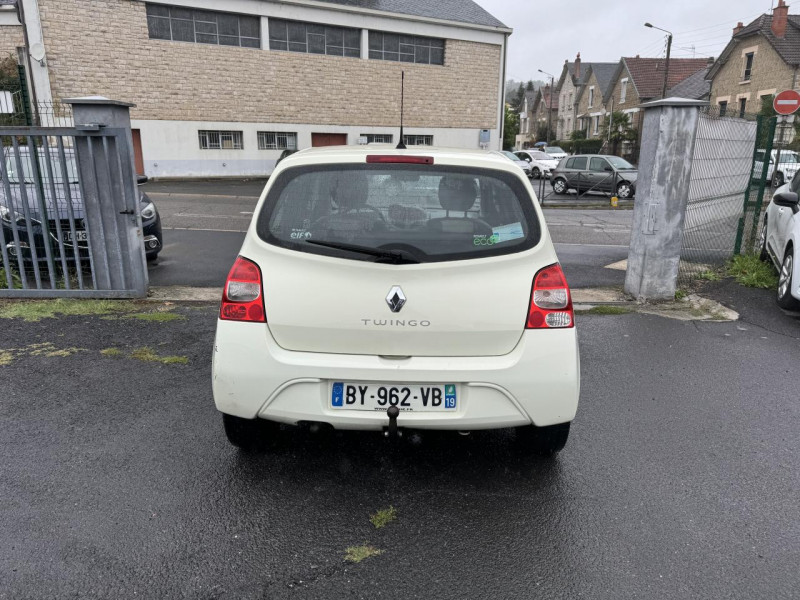 Photo 4 de l'offre de RENAULT TWINGO 1.2I LEV - 75   ATTELAGE à 5990€ chez Triplo auto