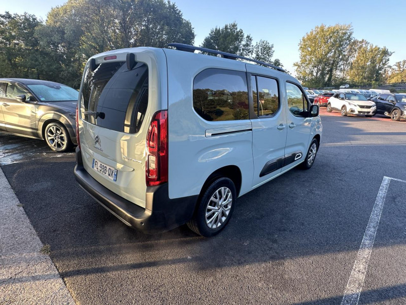 Photo 7 de l'offre de CITROEN BERLINGO 1.5 BLUEHDI S&S - 130  III COMBI XL SHINE GPS   CAMERA AR   RADAR AR ET AV à 23490€ chez Triplo auto