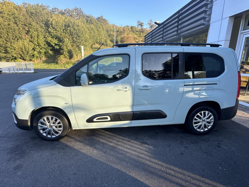 Photo 4 de l'offre de CITROEN BERLINGO 1.5 BLUEHDI S&S - 130  III COMBI XL SHINE GPS   CAMERA AR   RADAR AR ET AV à 23490€ chez Triplo auto