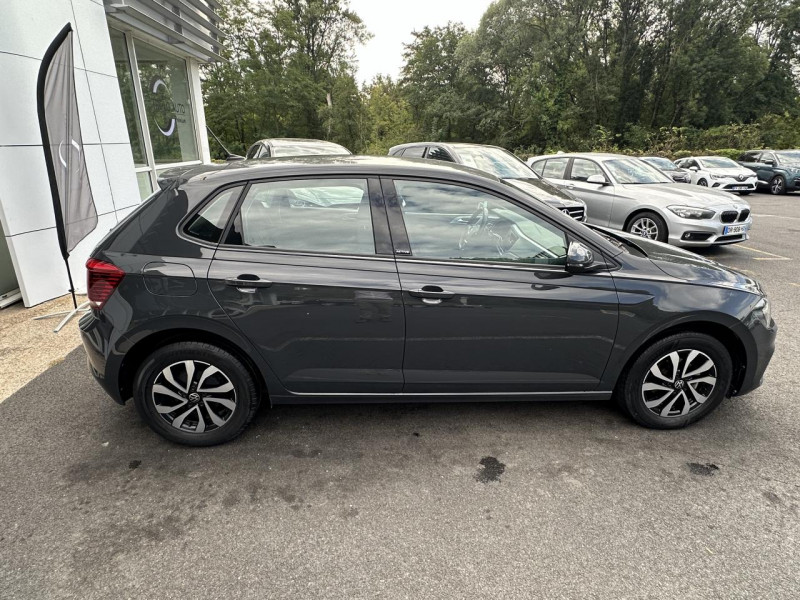 Photo 8 de l'offre de VOLKSWAGEN POLO 1.0 TSI - 95  VI AW ACTIVE CAMERA AR   RADAR AV AR   CLIM à 17990€ chez Triplo auto