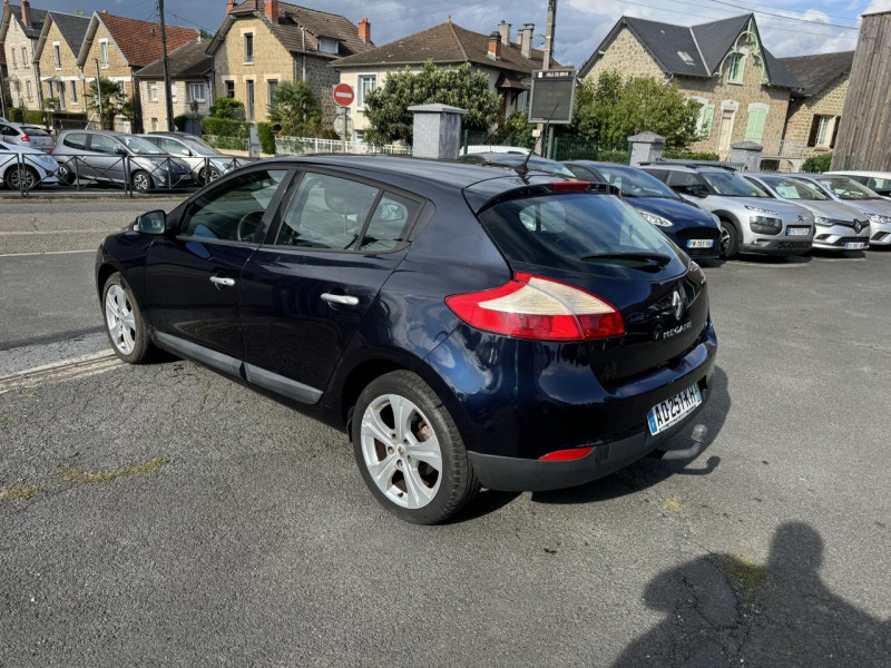 Photo 3 de l'offre de RENAULT MEGANE 1.4 TCE - 130 DYNAMIQUE à 8990€ chez Triplo auto