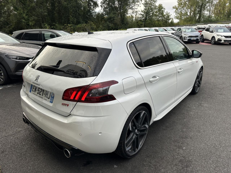 Photo 7 de l'offre de PEUGEOT 308  1.6 16V S&S - 270 GTI BY PEUGEOT SPORT GPS   CAMéRA AR à 22990€ chez Triplo auto