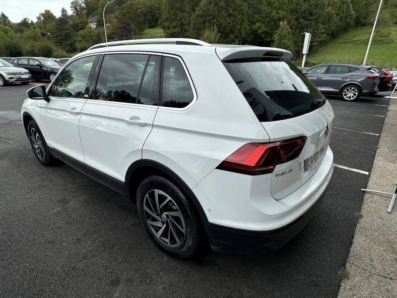 Photo 5 de l'offre de VOLKSWAGEN TIGUAN 2.0 TDI BLUEMOTION - 150 BVA CONNECT GPS   CAMERA AR   CLIM à 18990€ chez Triplo auto