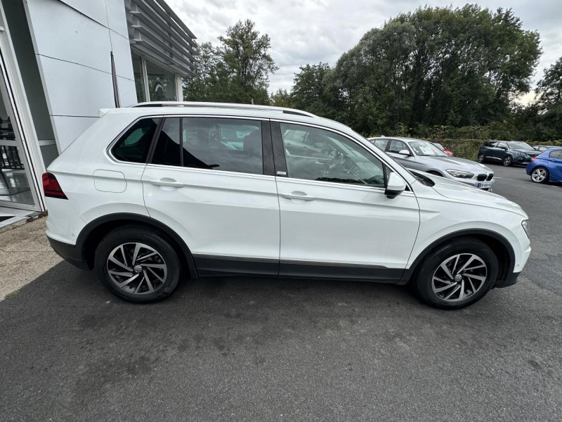 Photo 8 de l'offre de VOLKSWAGEN TIGUAN 2.0 TDI BLUEMOTION - 150 BVA CONNECT GPS   CAMERA AR   CLIM à 18990€ chez Triplo auto