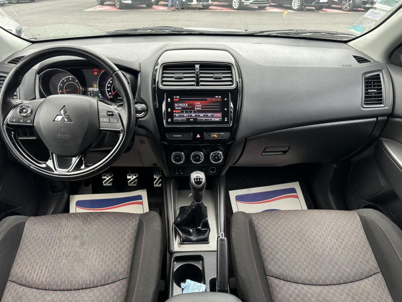 Photo 16 de l'offre de MITSUBISHI ASX 1.6I 16V 2WD 2018  INTENSE TOIT PANORAMIQUE   CARPLAY   CAMERA AR à 12990€ chez Triplo auto