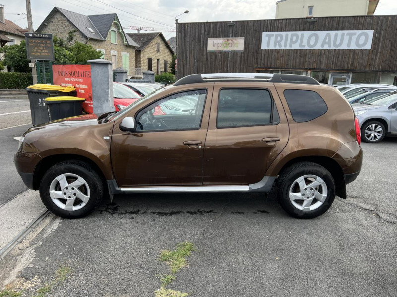 Photo 2 de l'offre de DACIA DUSTER 1.5 DCI FAP - 110 4X4 PRESTIGE CLIM   ATTELAGE à 12990€ chez Triplo auto