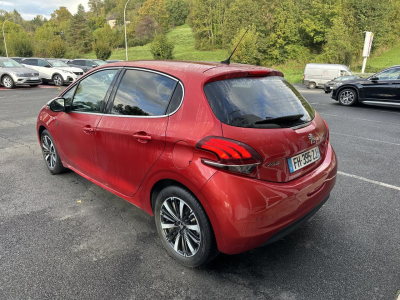 Photo 5 de l'offre de PEUGEOT 208  1.2I PURE TECH 12V S&S - 110  BERLINE TECH EDITION GPS   CAMERA AR à 10990€ chez Triplo auto