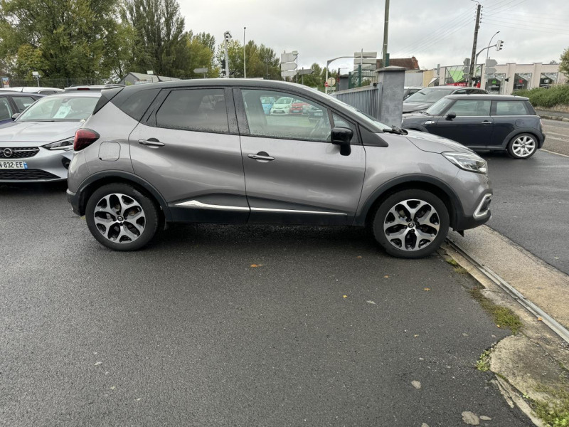 Photo 6 de l'offre de RENAULT CAPTUR 1.3 ENERGY TCE - 130 INTENS GPS   CAMERA AR   ATTELAGE à 12990€ chez Triplo auto