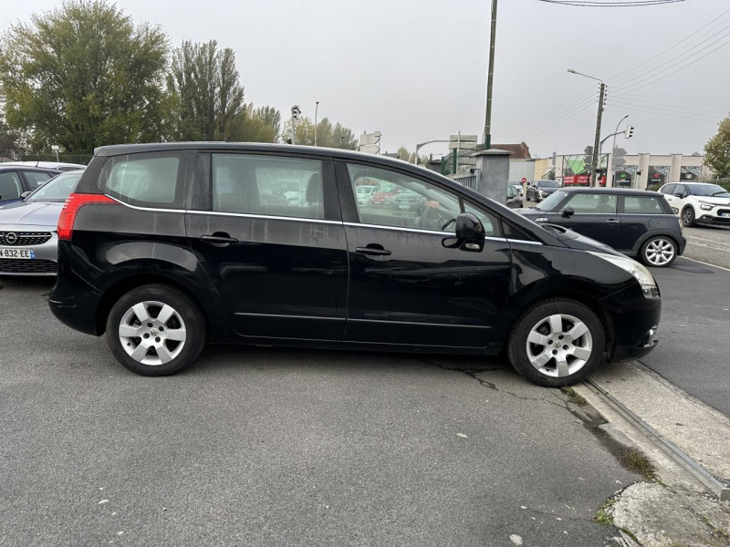 Photo 6 de l'offre de PEUGEOT 5008 1.6 HDI FAP - 112 7PL ALLURE GPS   CLIM à 7990€ chez Triplo auto