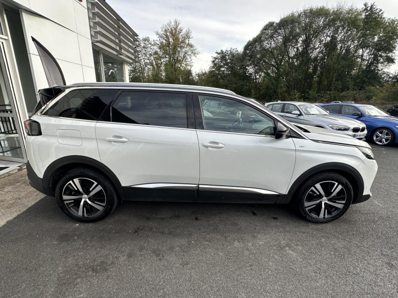 Photo 8 de l'offre de PEUGEOT 5008  2.0 BLUEHDI S&S - 180 - BV EAT8  II 2017 GT GPS   CAMERA AR   TOIT OUVRANT à 26990€ chez Triplo auto