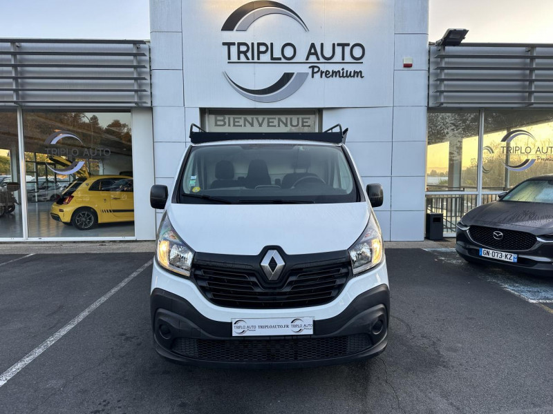 Photo 2 de l'offre de RENAULT TRAFIC L1H1 1000 KG 1.6 DCI - 95  FOURGON GRAND CONFORT BARRE DE TOIT   CLIM  à 16990€ chez Triplo auto