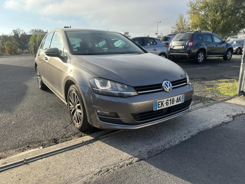 Photo 24 de l'offre de VOLKSWAGEN GOLF 1.2 TSI BLUEMOTION - 110 MATCH GPS   CAMERA AR à 10490€ chez Triplo auto