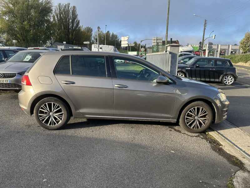 Photo 6 de l'offre de VOLKSWAGEN GOLF 1.2 TSI BLUEMOTION - 110 MATCH GPS   CAMERA AR à 10490€ chez Triplo auto