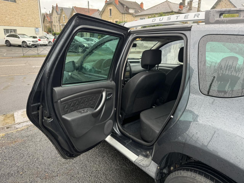 Photo 21 de l'offre de DACIA DUSTER 1.5 DCI FAP - 110 PRESTIGE GPS   ATTELAGE   CLIM à 7990€ chez Triplo auto