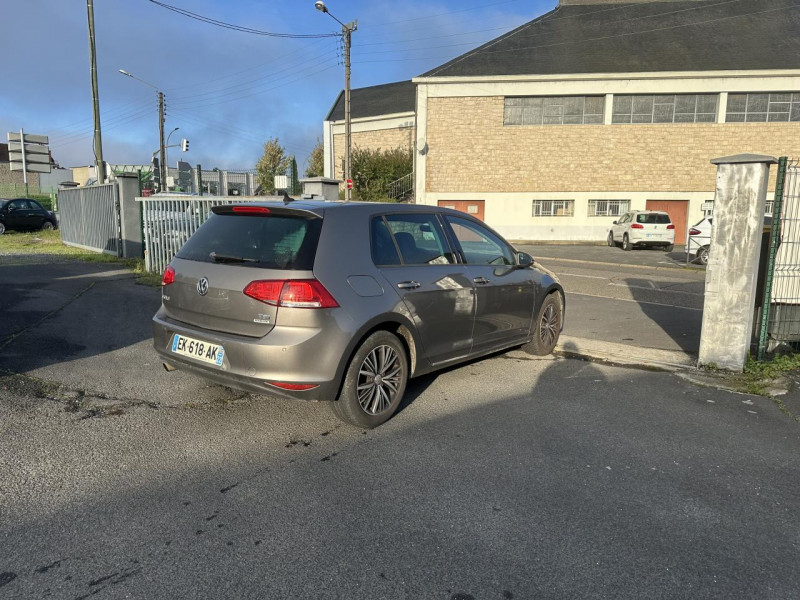 Photo 5 de l'offre de VOLKSWAGEN GOLF 1.2 TSI BLUEMOTION - 110 MATCH GPS   CAMERA AR à 10490€ chez Triplo auto