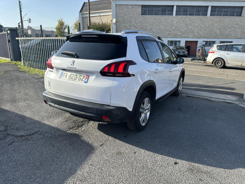 Photo 21 de l'offre de PEUGEOT 2008 1.5 BLUEHDI S&S - 100 SIGNATURE GPS   CLIM   CAMERA AR à 8490€ chez Triplo auto