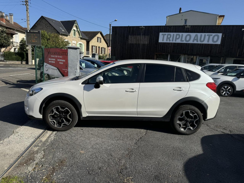 Photo 2 de l'offre de SUBARU XV 2.0D - 147 CAMERA AR   CLIM   ATTELAGE à 9990€ chez Triplo auto