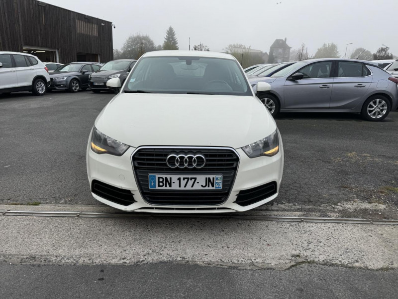 Photo 8 de l'offre de AUDI A1 1.2 TFSI - 86 S&S AMBIENTE   CLIM à 9990€ chez Triplo auto