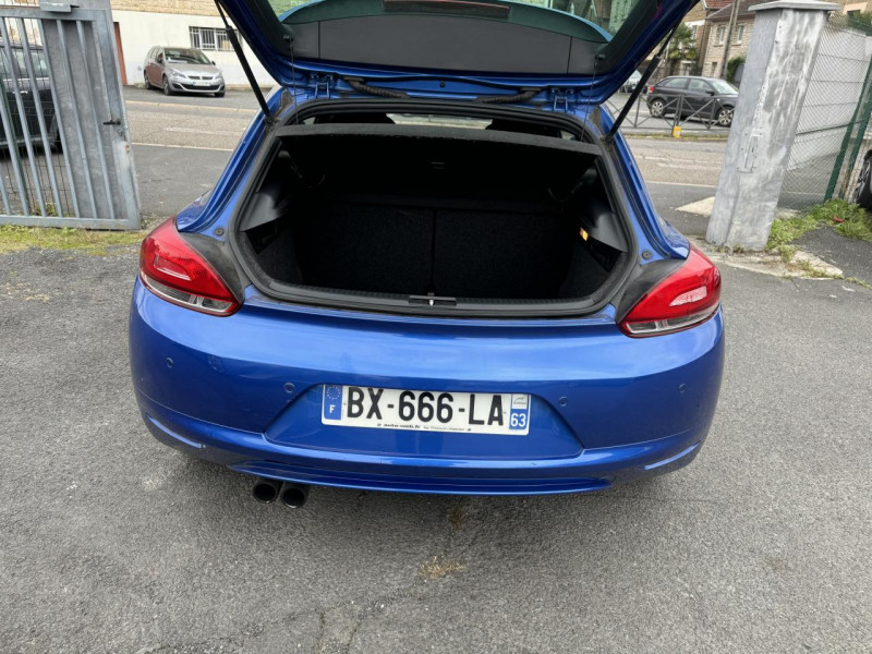 Photo 9 de l'offre de VOLKSWAGEN SCIROCCO 2.0 TSI - 210 BVA SPORTLINE CLIM   RADAR AR à 10490€ chez Triplo auto