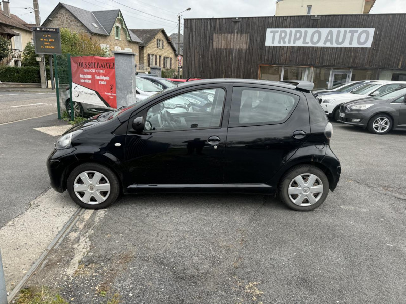 Photo 2 de l'offre de TOYOTA AYGO 1.0 VVT-I  CONFORT   CLIM à 4990€ chez Triplo auto