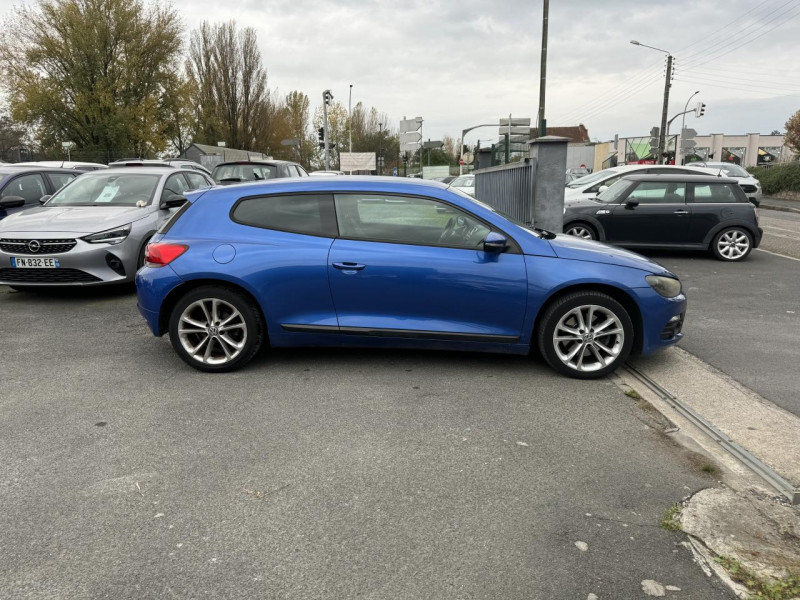 Photo 6 de l'offre de VOLKSWAGEN SCIROCCO 2.0 TSI - 210 BVA SPORTLINE CLIM   RADAR AR à 10490€ chez Triplo auto