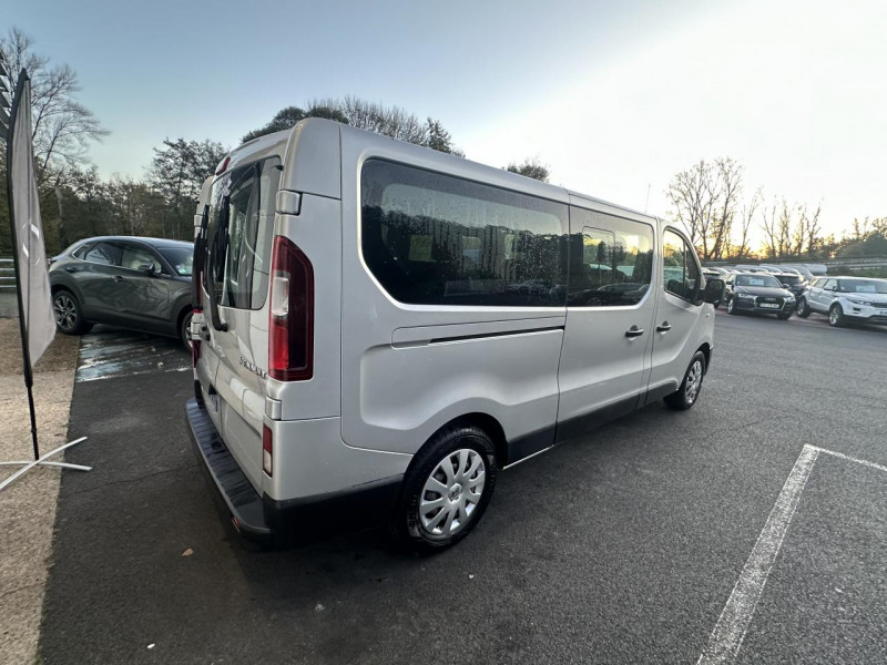 Photo 7 de l'offre de RENAULT TRAFIC L2 2.0 DCI - 120 - S&S  III COMBI COMBI ZEN L2H1 TVA RECUPERABLE   GPS à 23990€ chez Triplo auto