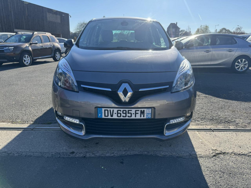 Photo 8 de l'offre de RENAULT SCENIC 1.5 ENERGY DCI - 110 BOSE GPS   CAMERA AR   ATTELAGE à 10490€ chez Triplo auto