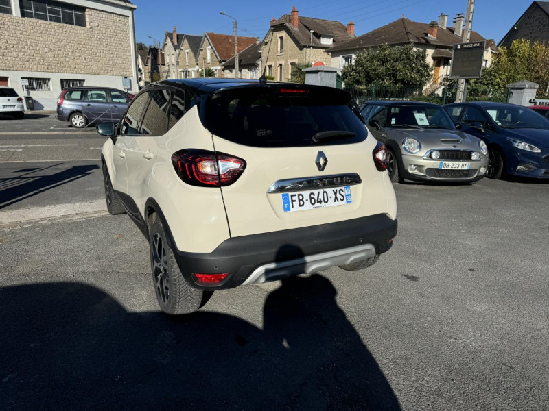 Photo 3 de l'offre de RENAULT CAPTUR 1.5 ENERGY DCI - 90 INTENS GPS   RADAR AR à 8990€ chez Triplo auto