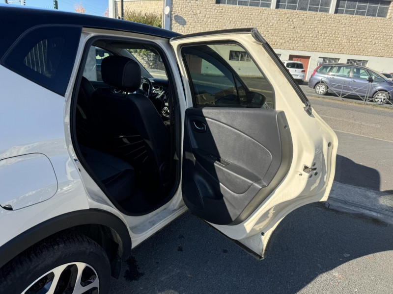 Photo 11 de l'offre de RENAULT CAPTUR 1.5 ENERGY DCI - 90 INTENS GPS   RADAR AR à 8990€ chez Triplo auto