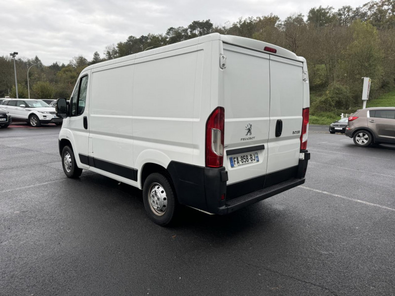 Photo 5 de l'offre de PEUGEOT BOXER PREMIUM 333 L1H1 2.0 BLUEHDI - 110   CLIM à 14990€ chez Triplo auto