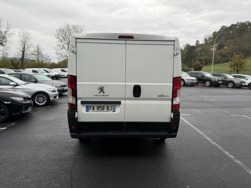 Photo 6 de l'offre de PEUGEOT BOXER PREMIUM 333 L1H1 2.0 BLUEHDI - 110   CLIM à 14990€ chez Triplo auto