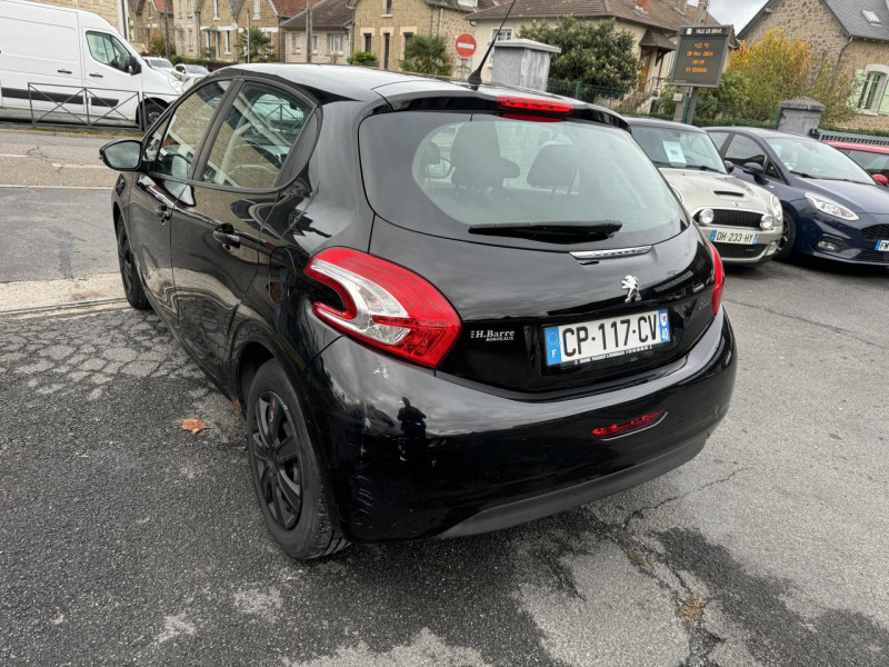 Photo 3 de l'offre de PEUGEOT 208 1.2 VTI ACTIVE   CLIM à 6490€ chez Triplo auto