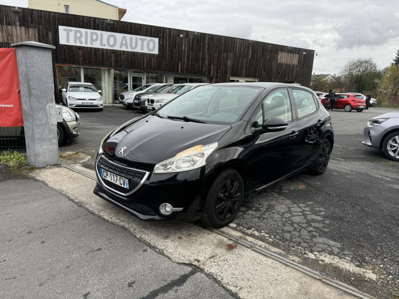 Peugeot 208 1.2 VTI ACTIVE   CLIM ESSENCE NOIR Occasion à vendre