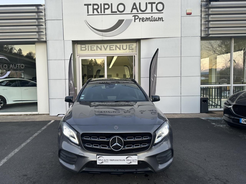 Photo 2 de l'offre de MERCEDES-BENZ GLA 220 D - BV 7G-DCT  FASCINATION TOIT OUVRANT   GPS   CAMERA AR à 23990€ chez Triplo auto