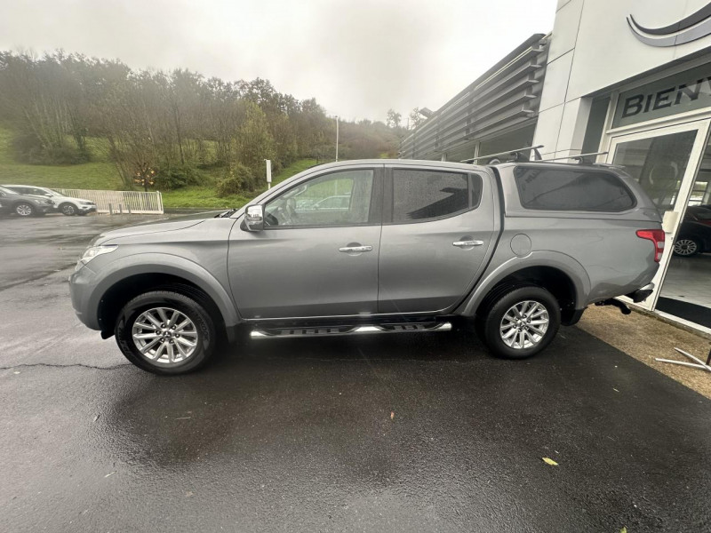 Photo 4 de l'offre de MITSUBISHI PICK UP L200 L200 2.4 DI-D - 181 - BVA DOUBLE CABINE INSTYLE GPS   CAMERA AR   ATTELAGE à 28990€ chez Triplo auto