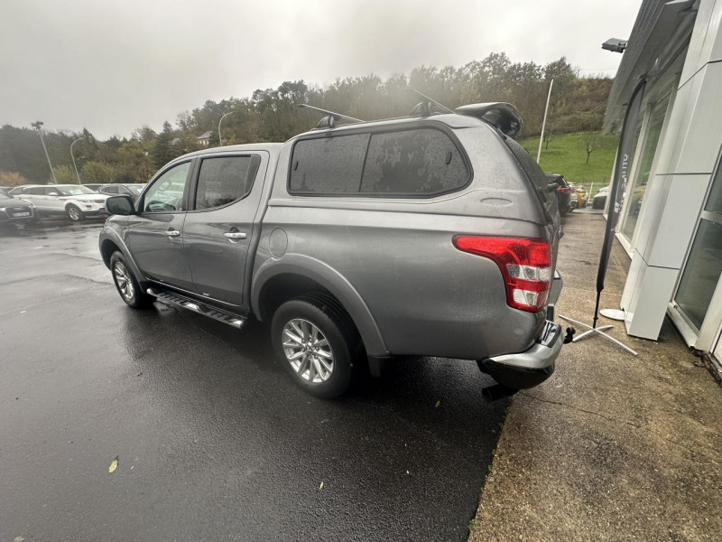 Photo 5 de l'offre de MITSUBISHI PICK UP L200 L200 2.4 DI-D - 181 - BVA DOUBLE CABINE INSTYLE GPS   CAMERA AR   ATTELAGE à 28990€ chez Triplo auto