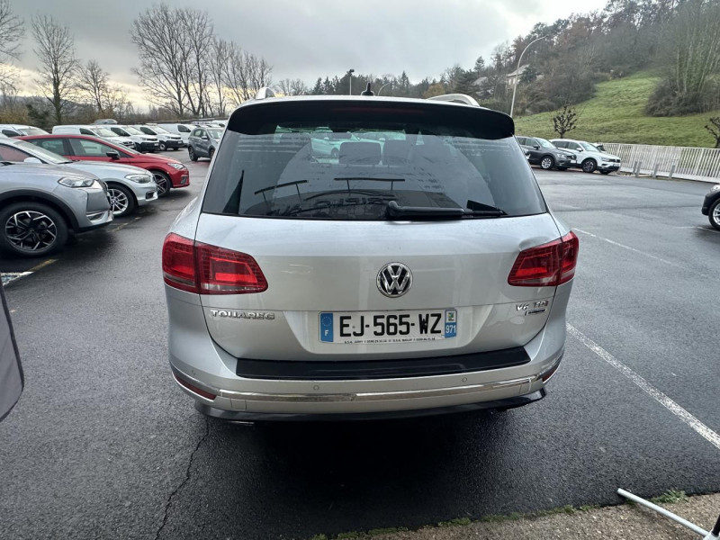 Photo 6 de l'offre de VOLKSWAGEN TOUAREG 3.0 V6 TDI BLUEMOTION - 262 - BV TIPTRONIC  R-LINE 4MOTION GPS   CAMERA AR   TOIT O à 30990€ chez Triplo auto