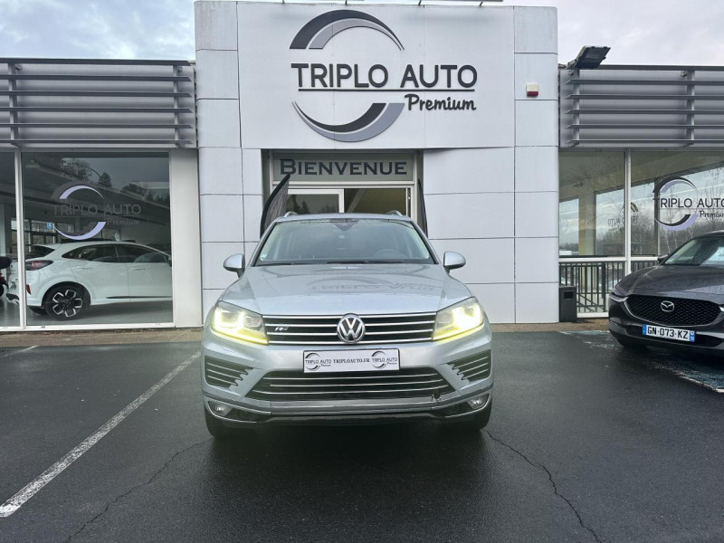 Photo 2 de l'offre de VOLKSWAGEN TOUAREG 3.0 V6 TDI BLUEMOTION - 262 - BV TIPTRONIC  R-LINE 4MOTION GPS   CAMERA AR   TOIT O à 30990€ chez Triplo auto