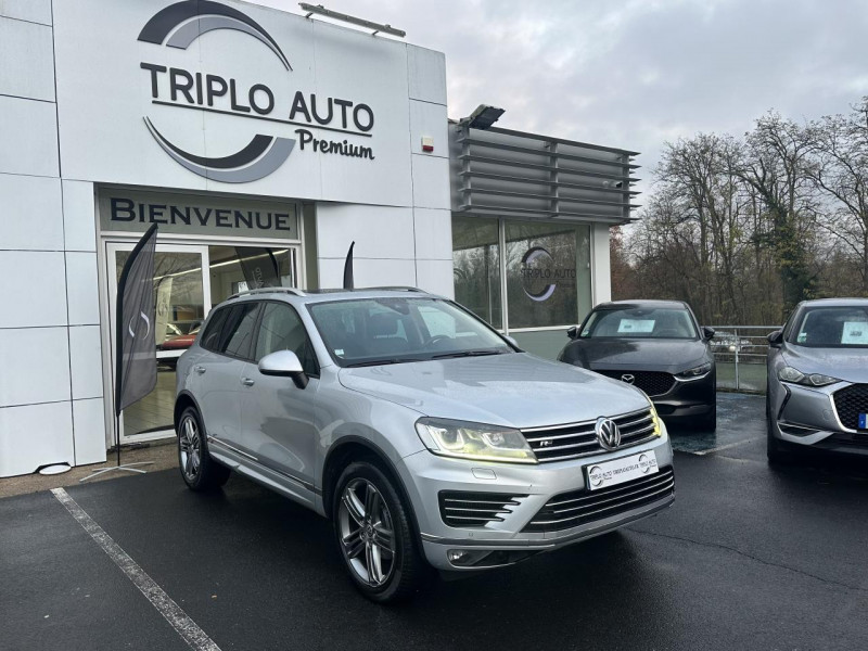 Volkswagen TOUAREG 3.0 V6 TDI BLUEMOTION - 262 - BV TIPTRONIC  R-LINE 4MOTION GPS   CAMERA AR   TOIT O DIESEL GRIS CLAIR Occasion à vendre