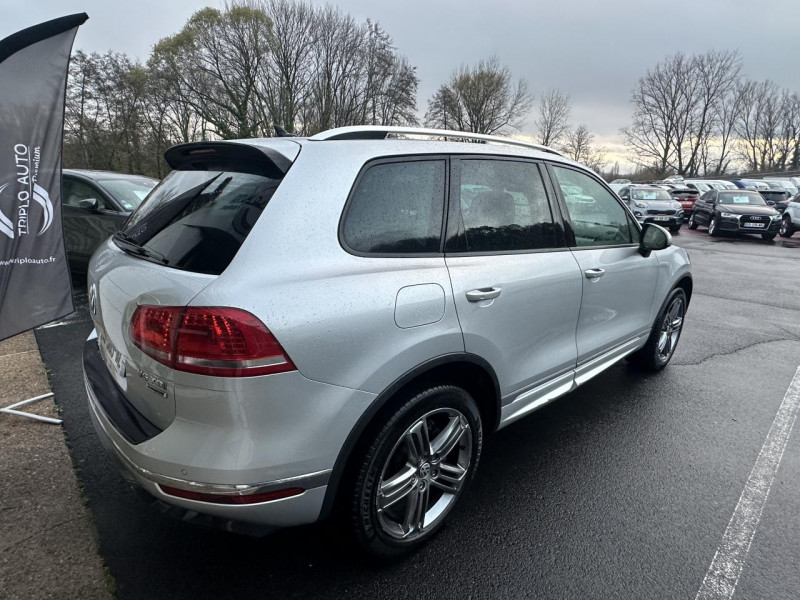 Photo 7 de l'offre de VOLKSWAGEN TOUAREG 3.0 V6 TDI BLUEMOTION - 262 - BV TIPTRONIC  R-LINE 4MOTION GPS   CAMERA AR   TOIT O à 30990€ chez Triplo auto