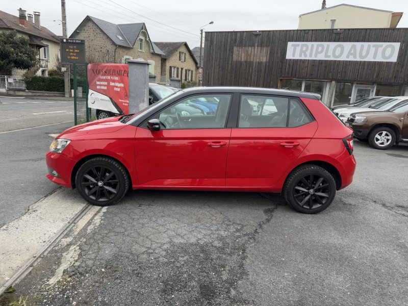 Photo 2 de l'offre de SKODA FABIA 1.2 TSI - 90 GREENTEC AMBITION CLIM   RADAR AR à 10990€ chez Triplo auto